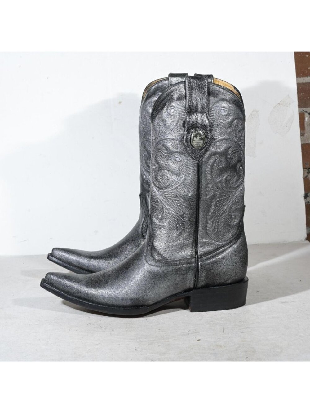 Vintage Silver Leather Western Cowboy Boots Deadstock Embroidered Burnished 9.5 - Picture 2 of 7